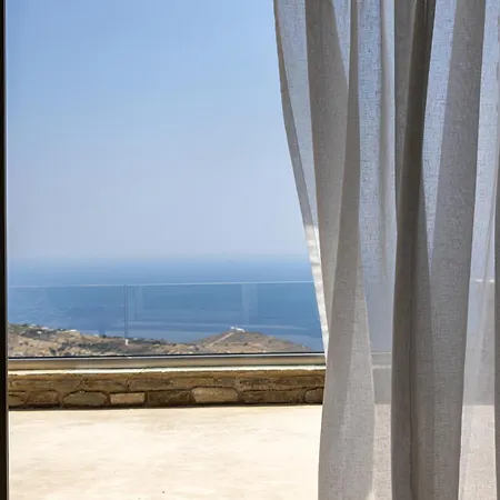 Velouchi Hideout * Tínos