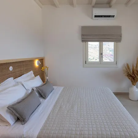 Velouchi Hideout * Tinos