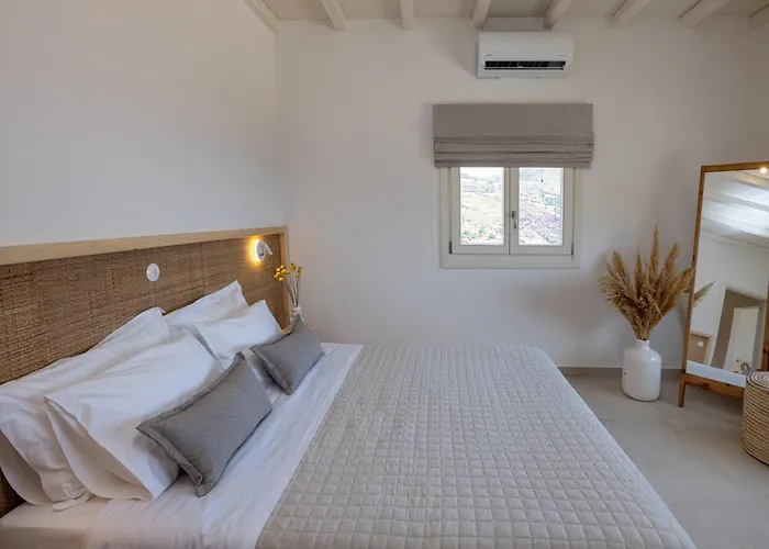 Velouchi Hideout * Tínos